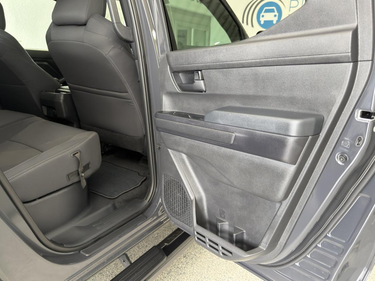 Toyota Tacoma SR5 Double Cab 2WD 2024