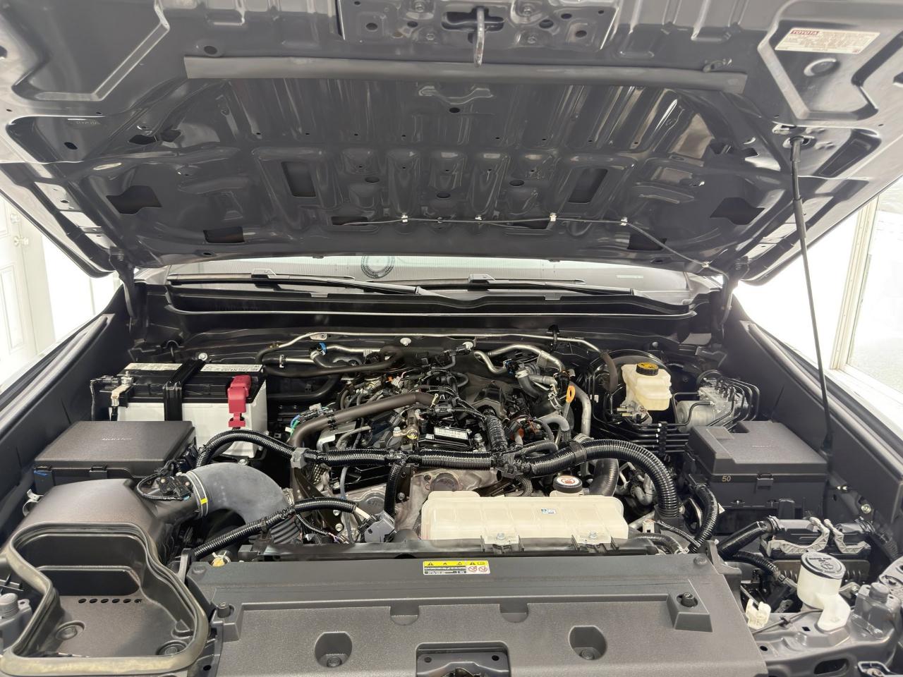 Toyota Tacoma SR5 Double Cab 2WD 2024