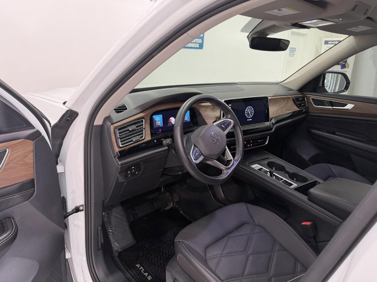 Volkswagen Atlas SE 2024