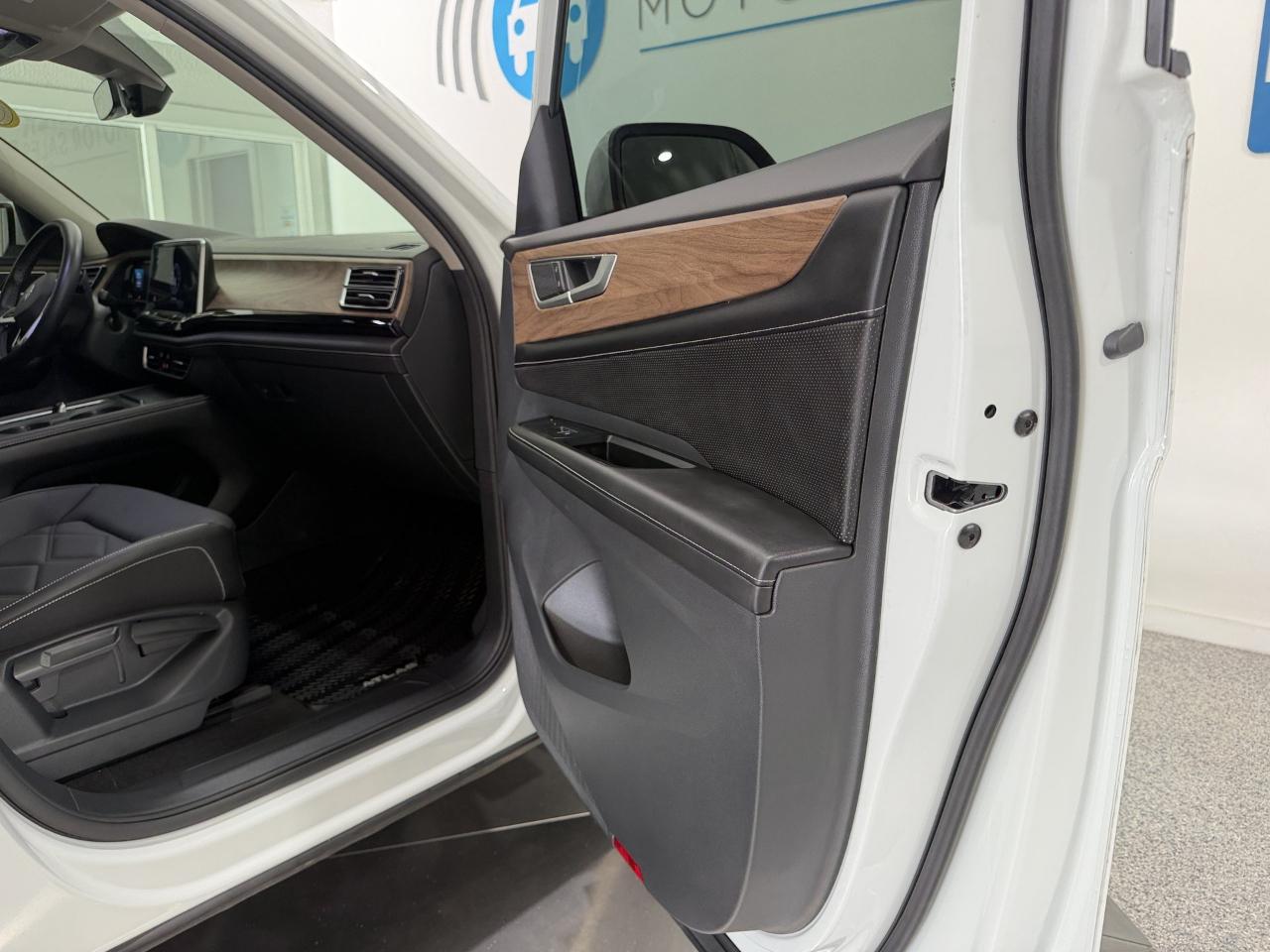 Volkswagen Atlas SE 2024