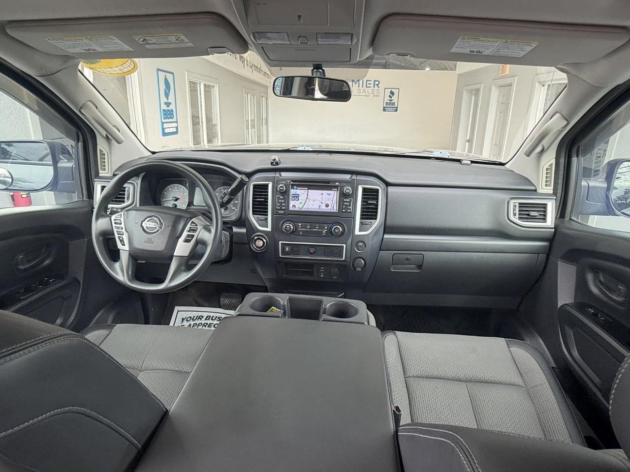 Nissan Titan S Crew Cab 2WD 2017