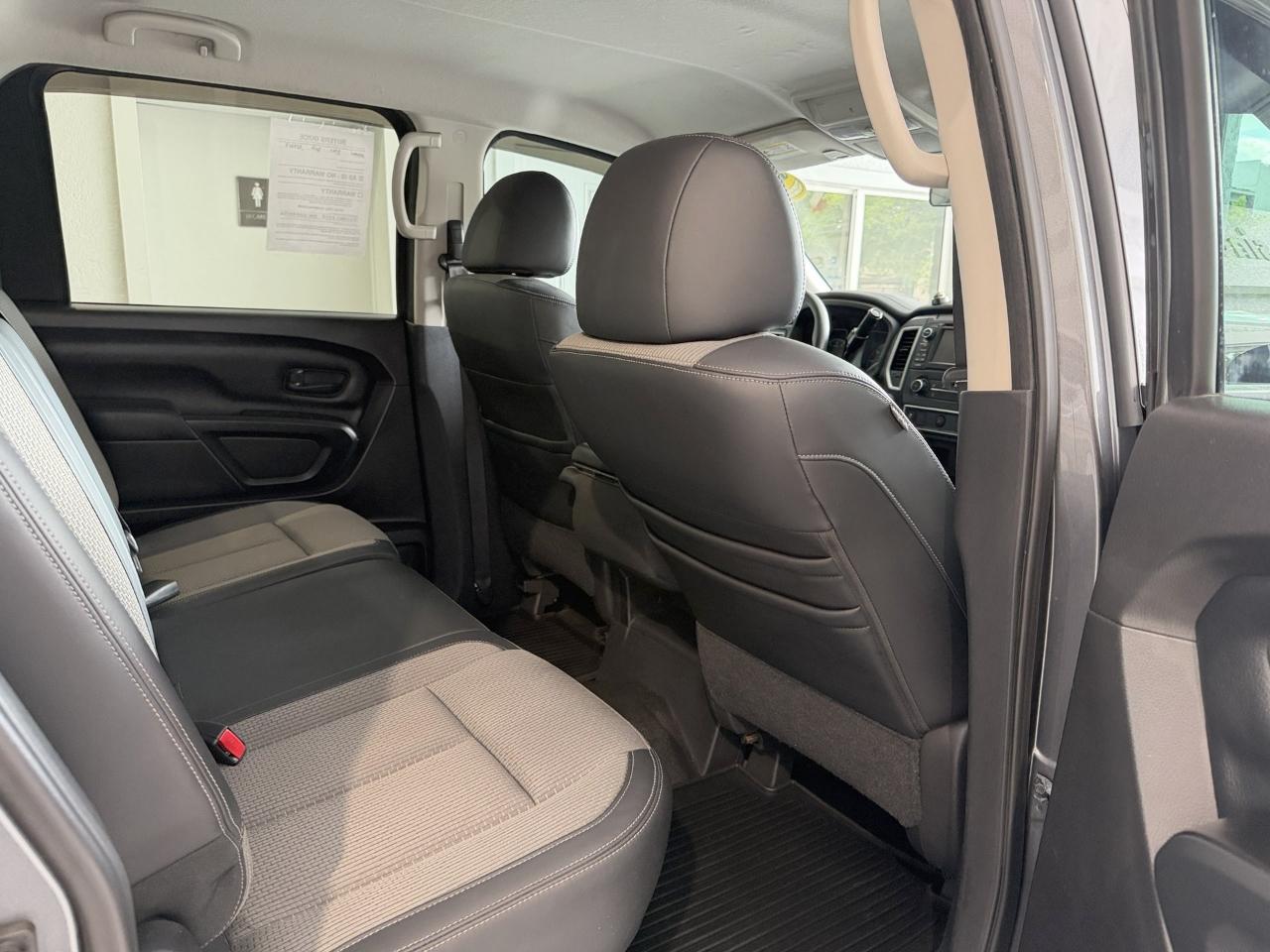 Nissan Titan S Crew Cab 2WD 2017