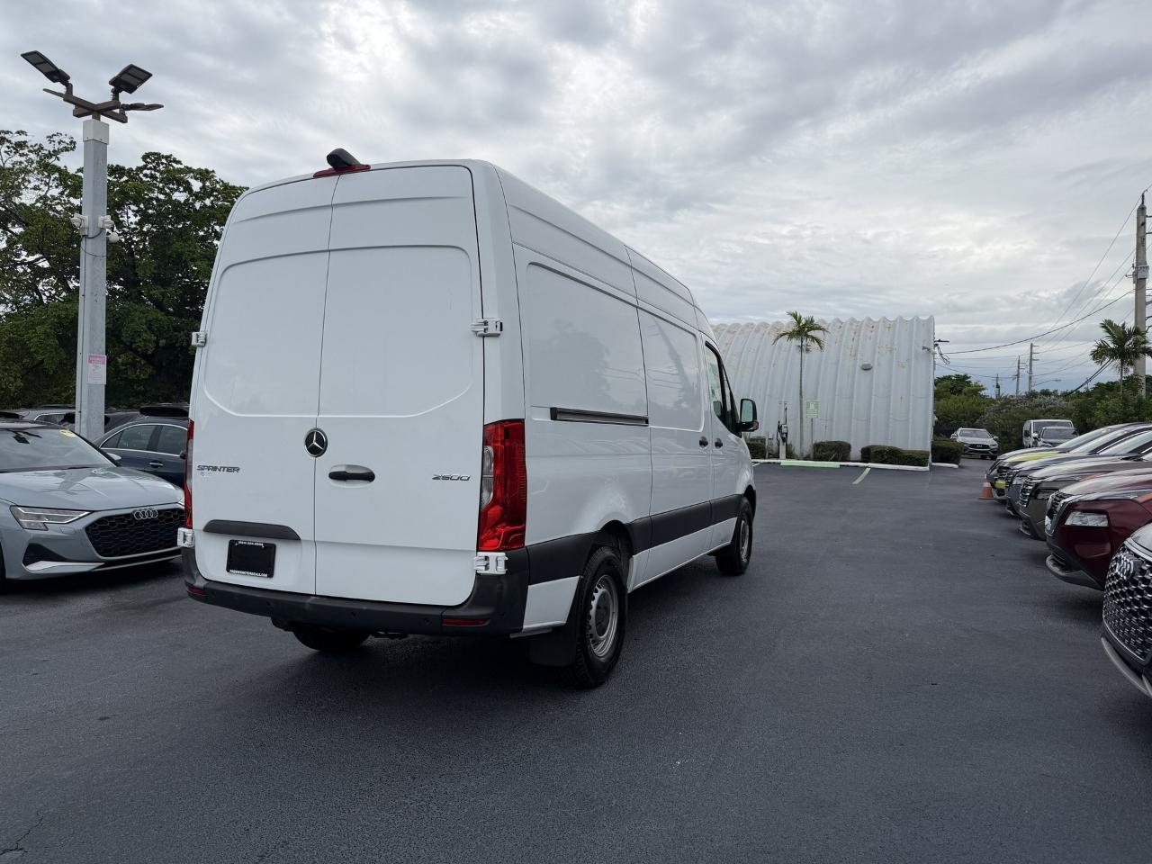 Mercedes-Benz Sprinter 2500 144-in. WB 2023