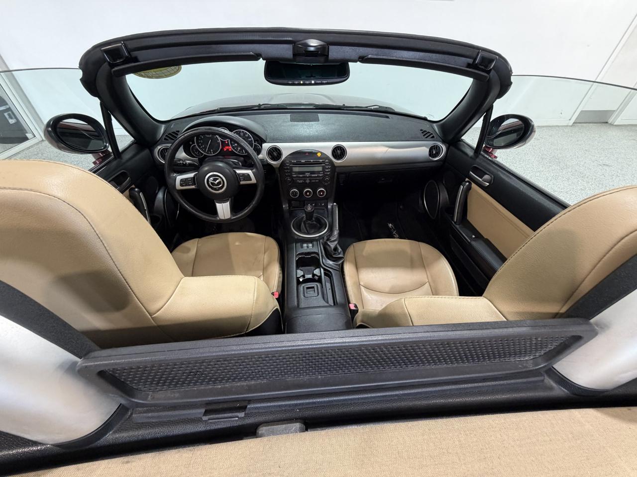 Mazda MX-5 Miata Grand Touring 2009