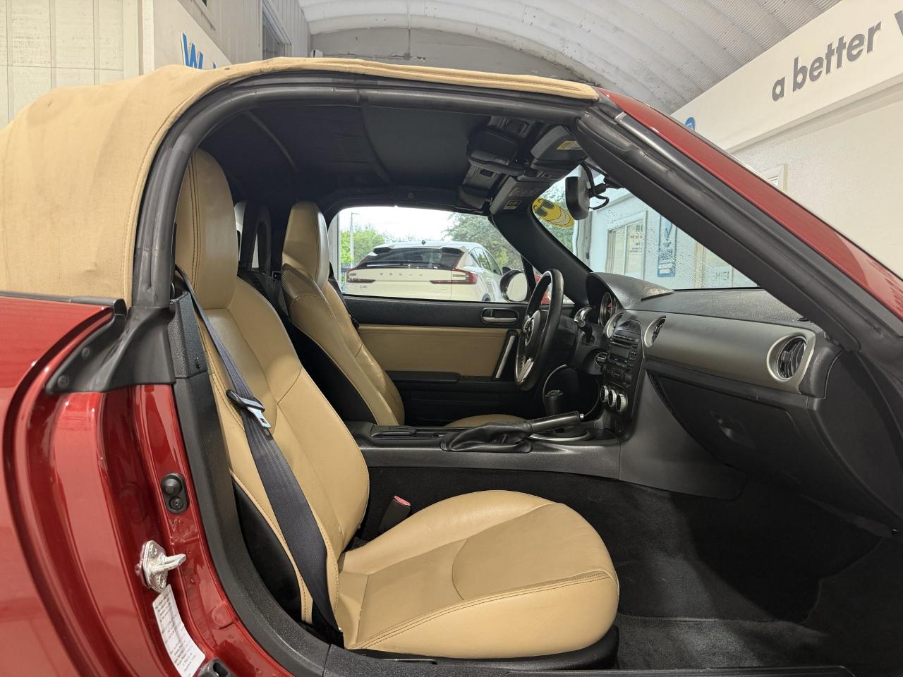 Mazda MX-5 Miata Grand Touring 2009