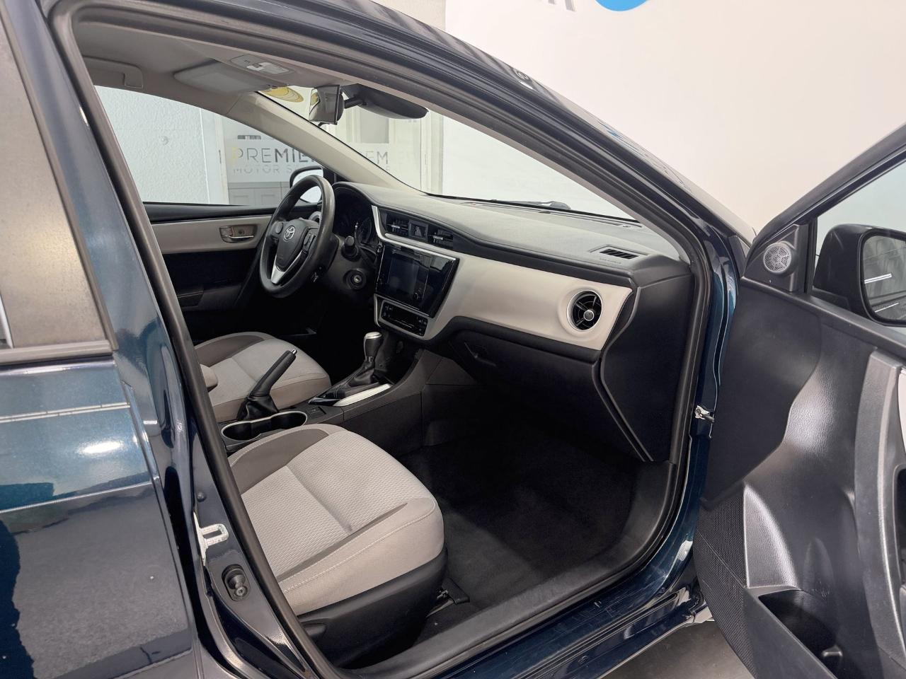 Toyota Corolla L CVT 2018