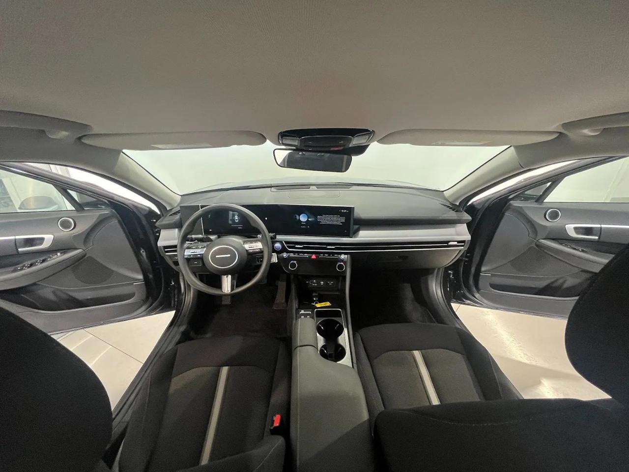Hyundai Sonata SEL 2025