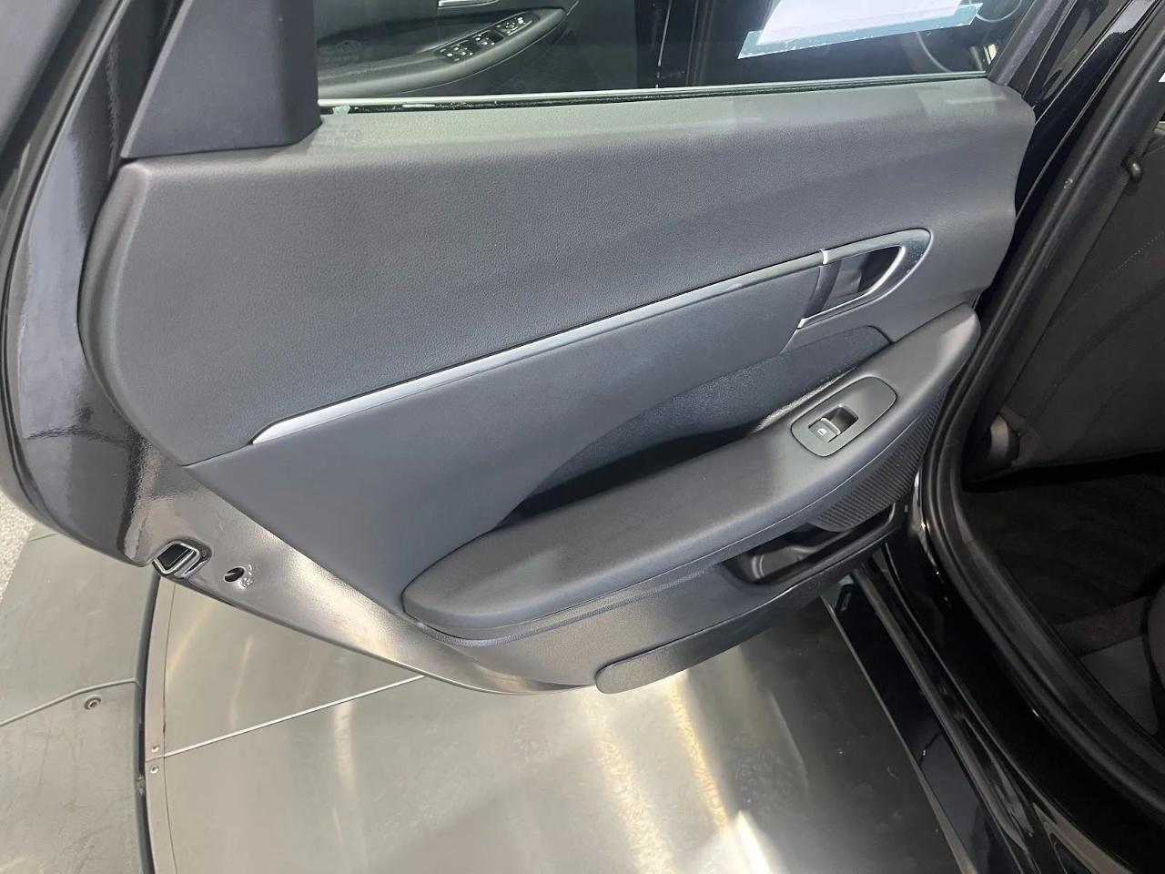 Hyundai Sonata SEL 2025