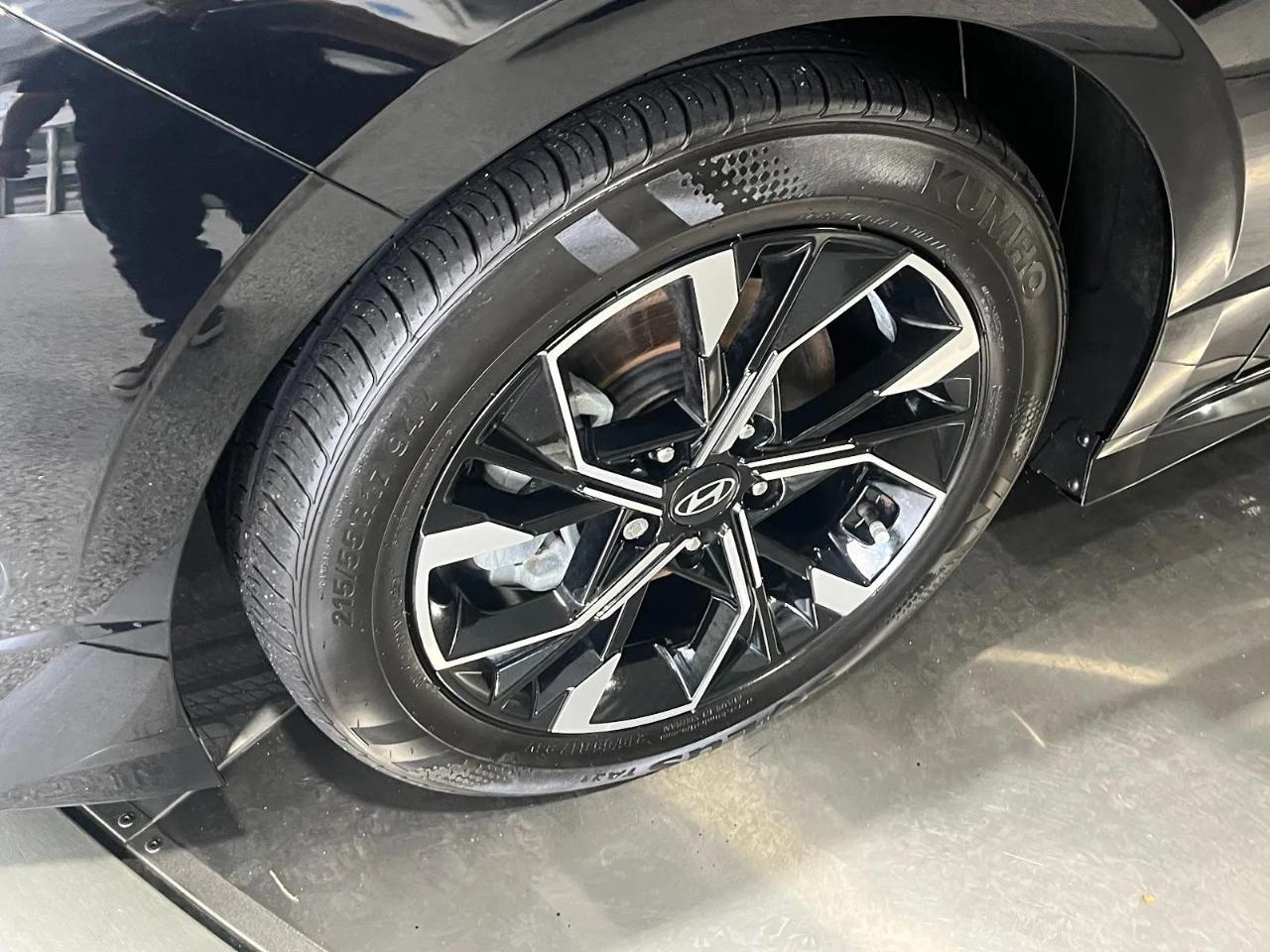 Hyundai Sonata SEL 2025