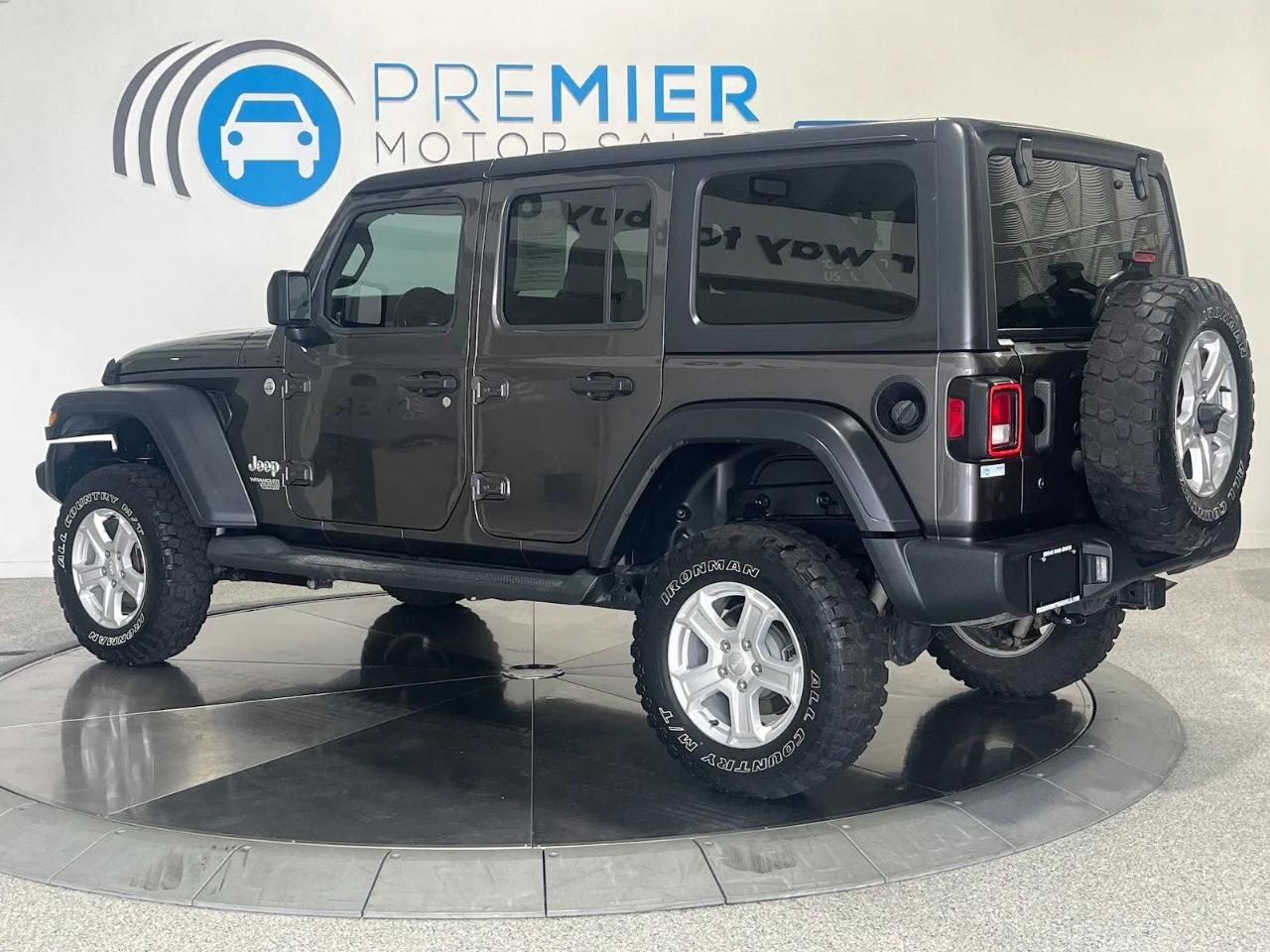 Jeep Wrangler Unlimited Sport 2018