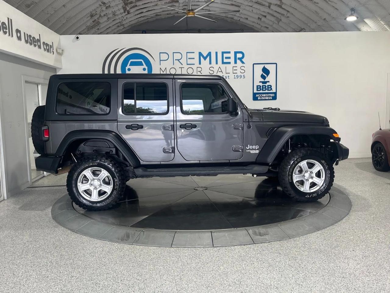 Jeep Wrangler Unlimited Sport 2018