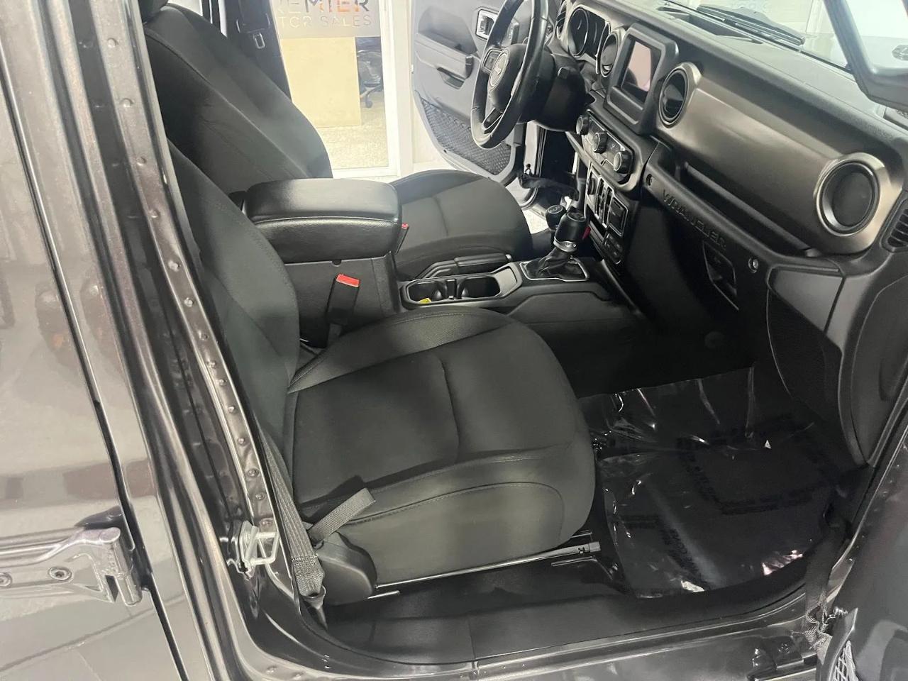 Jeep Wrangler Unlimited Sport 2018