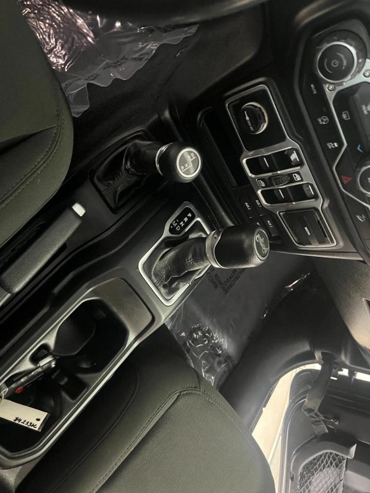 Jeep Wrangler Unlimited Sport 2018
