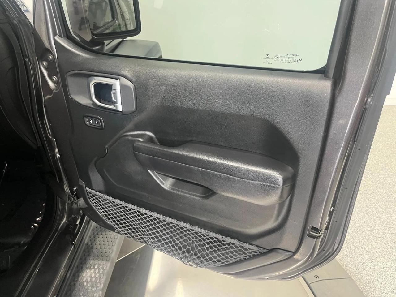 Jeep Wrangler Unlimited Sport 2018