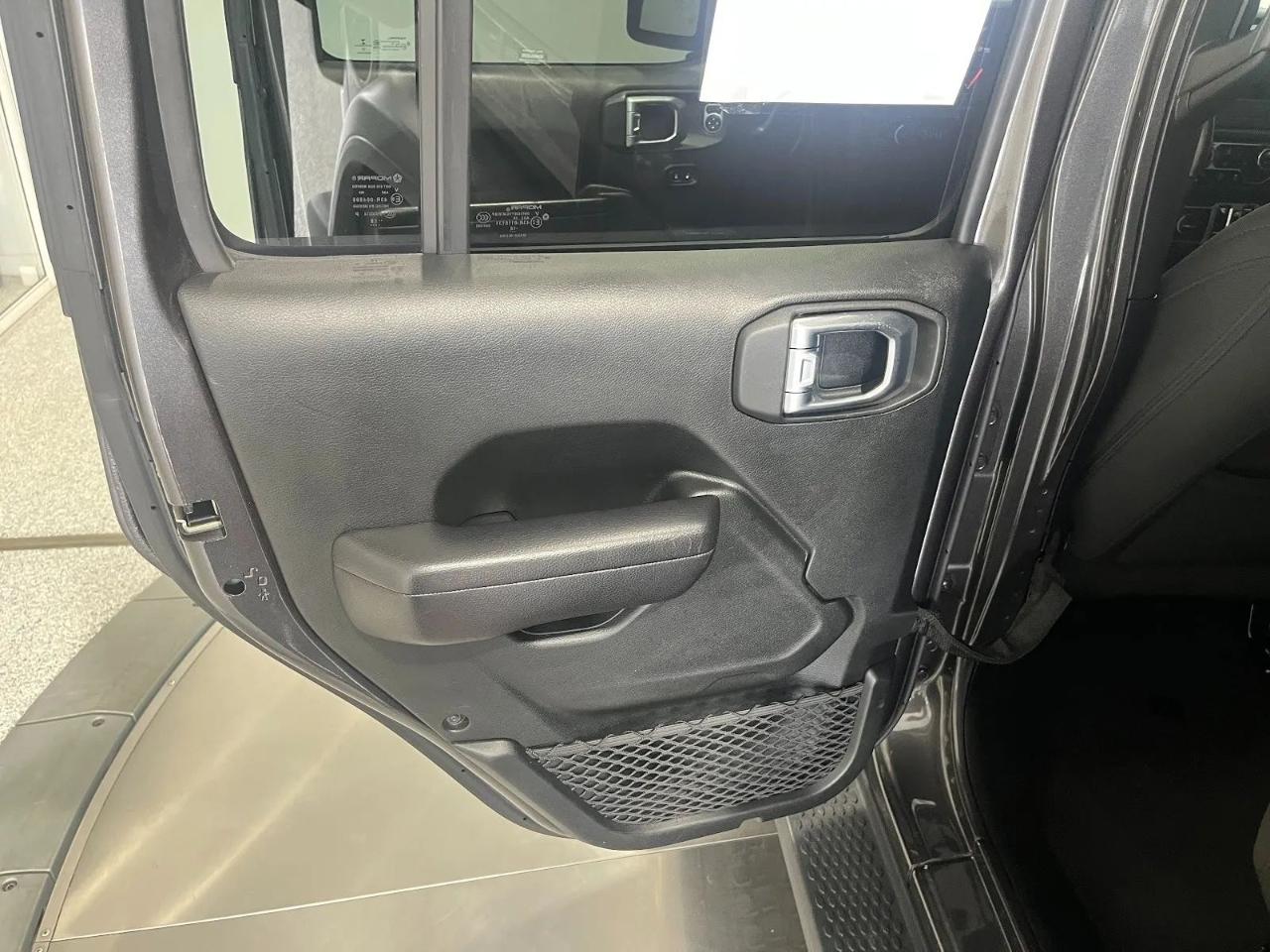 Jeep Wrangler Unlimited Sport 2018