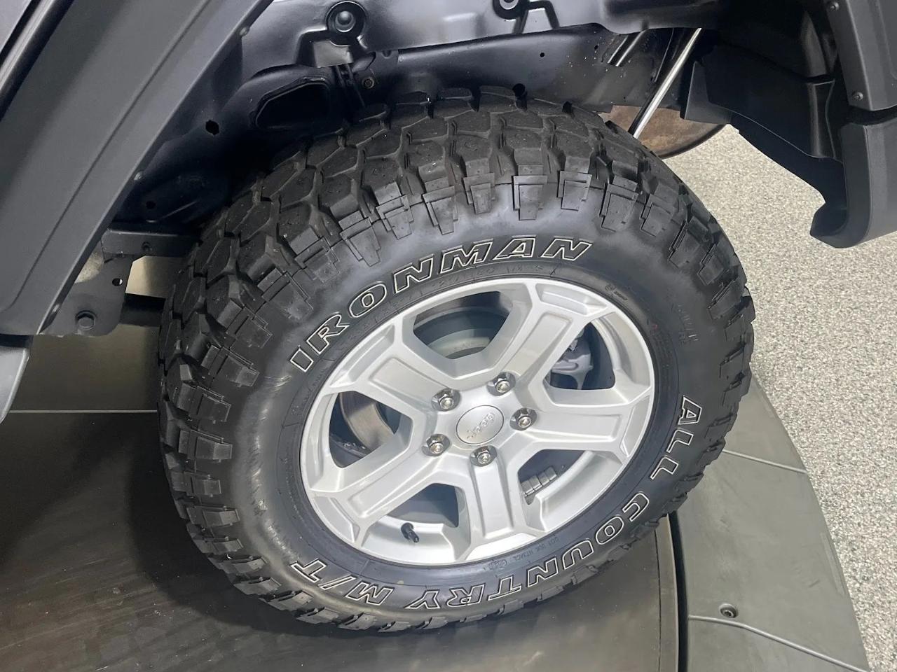 Jeep Wrangler Unlimited Sport 2018