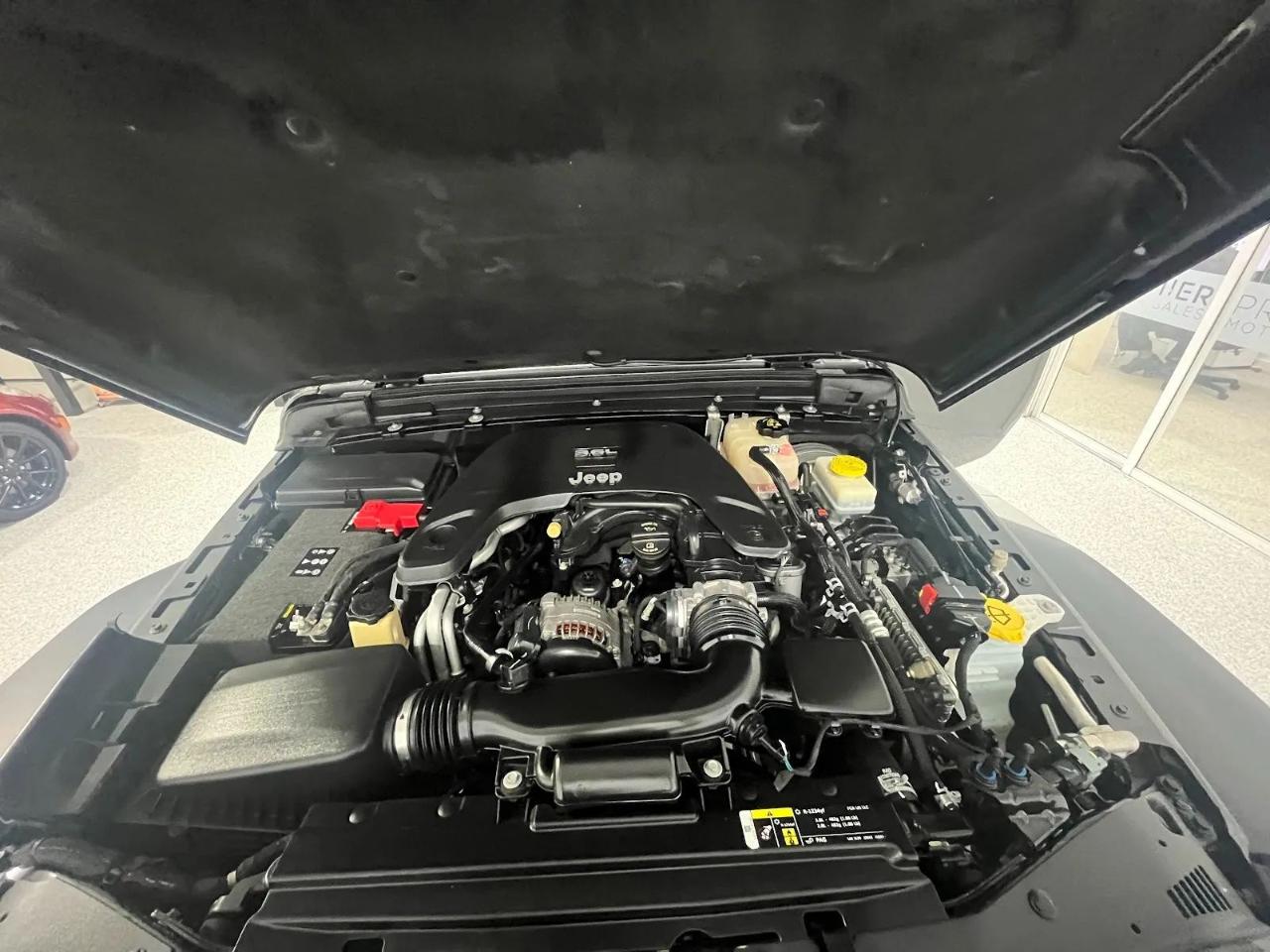 Jeep Wrangler Unlimited Sport 2018