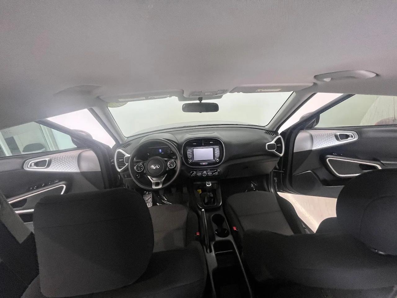 Kia Soul LX 6M 2020