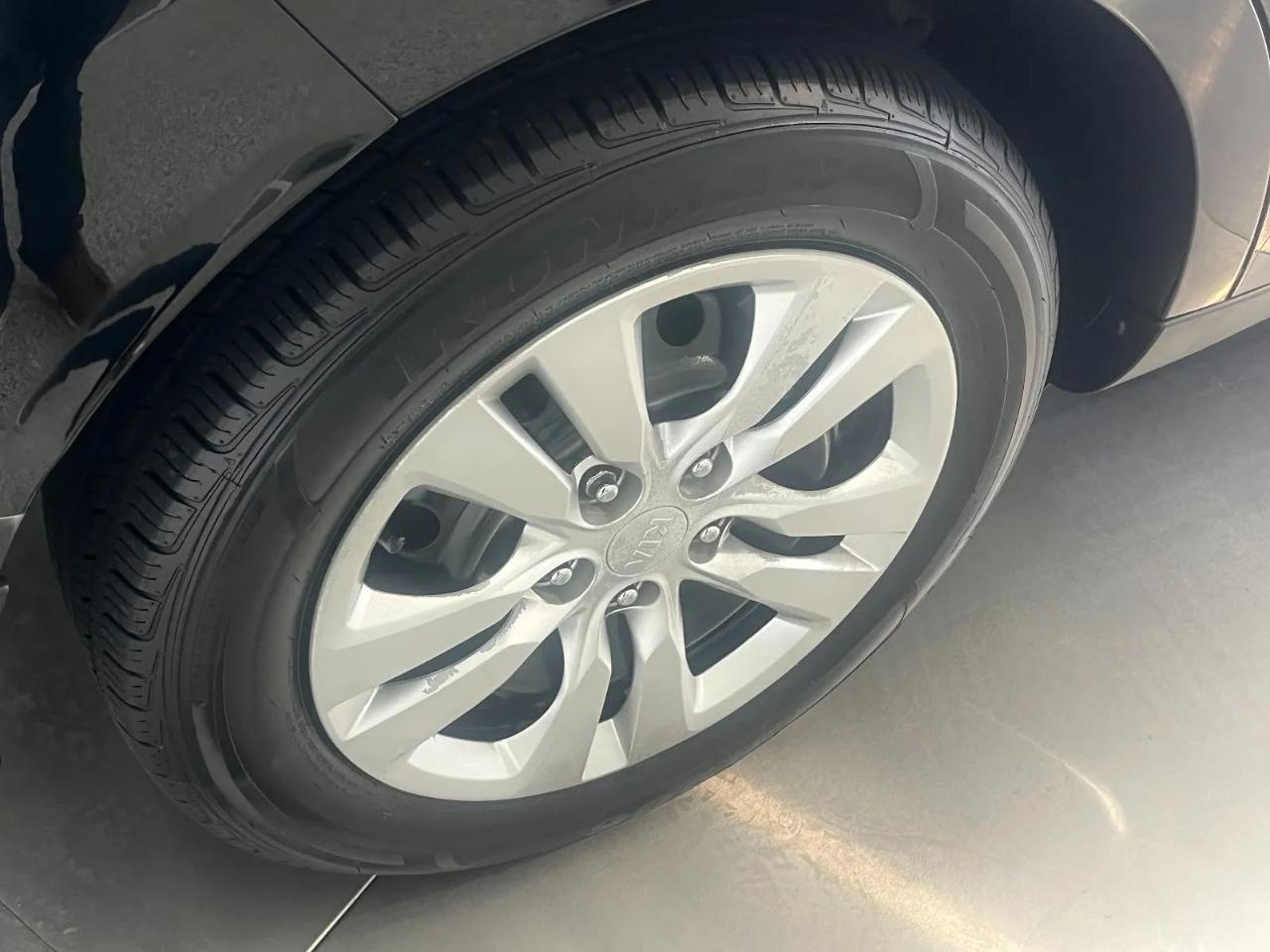 Kia Soul LX 6M 2020