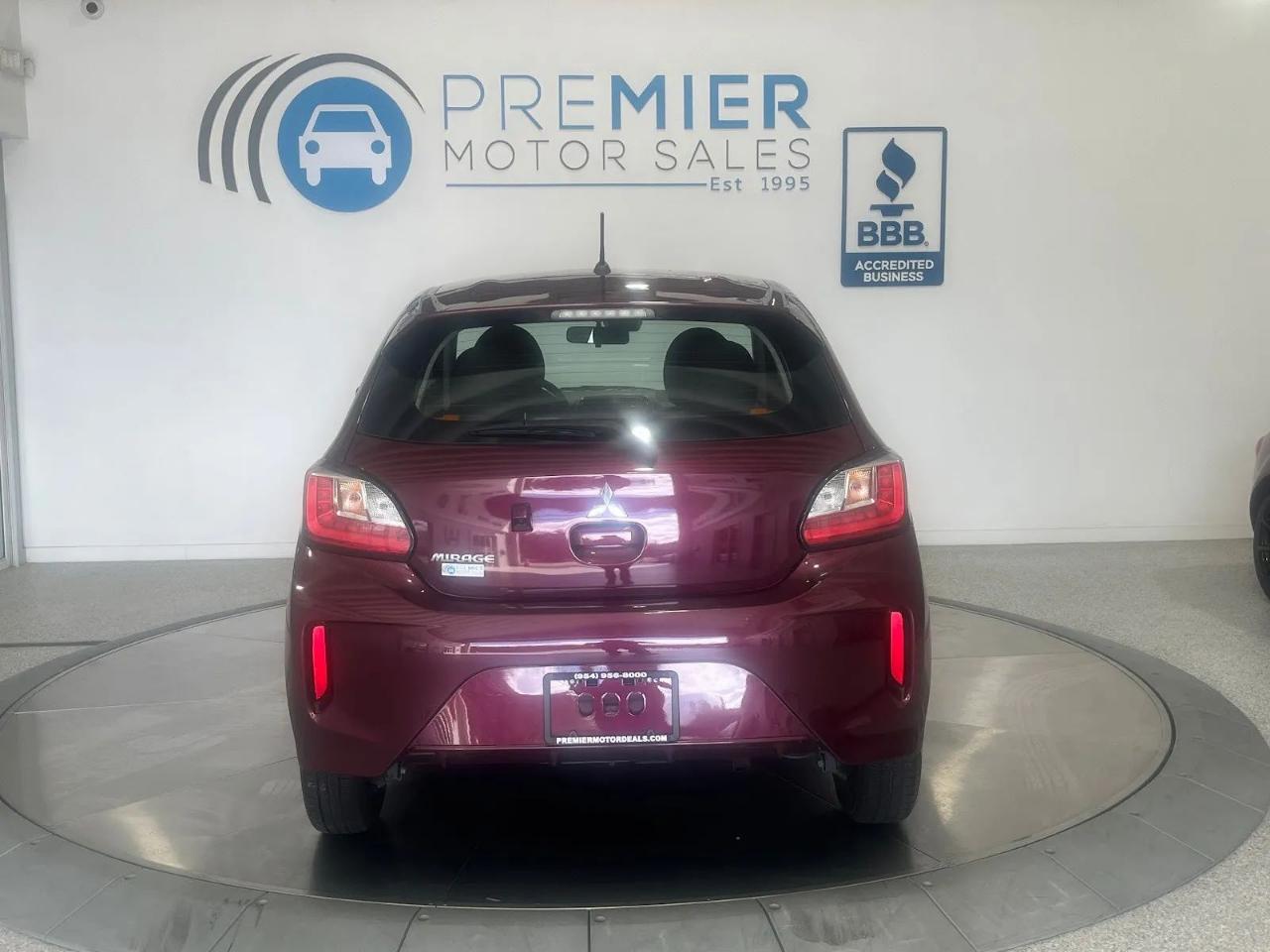 Mitsubishi Mirage ES CVT 2024