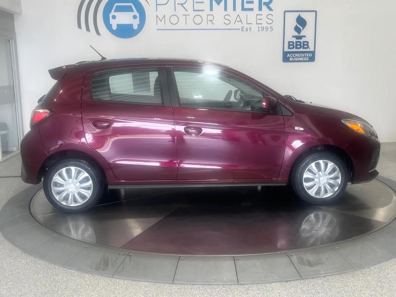 Mitsubishi Mirage ES CVT 2024