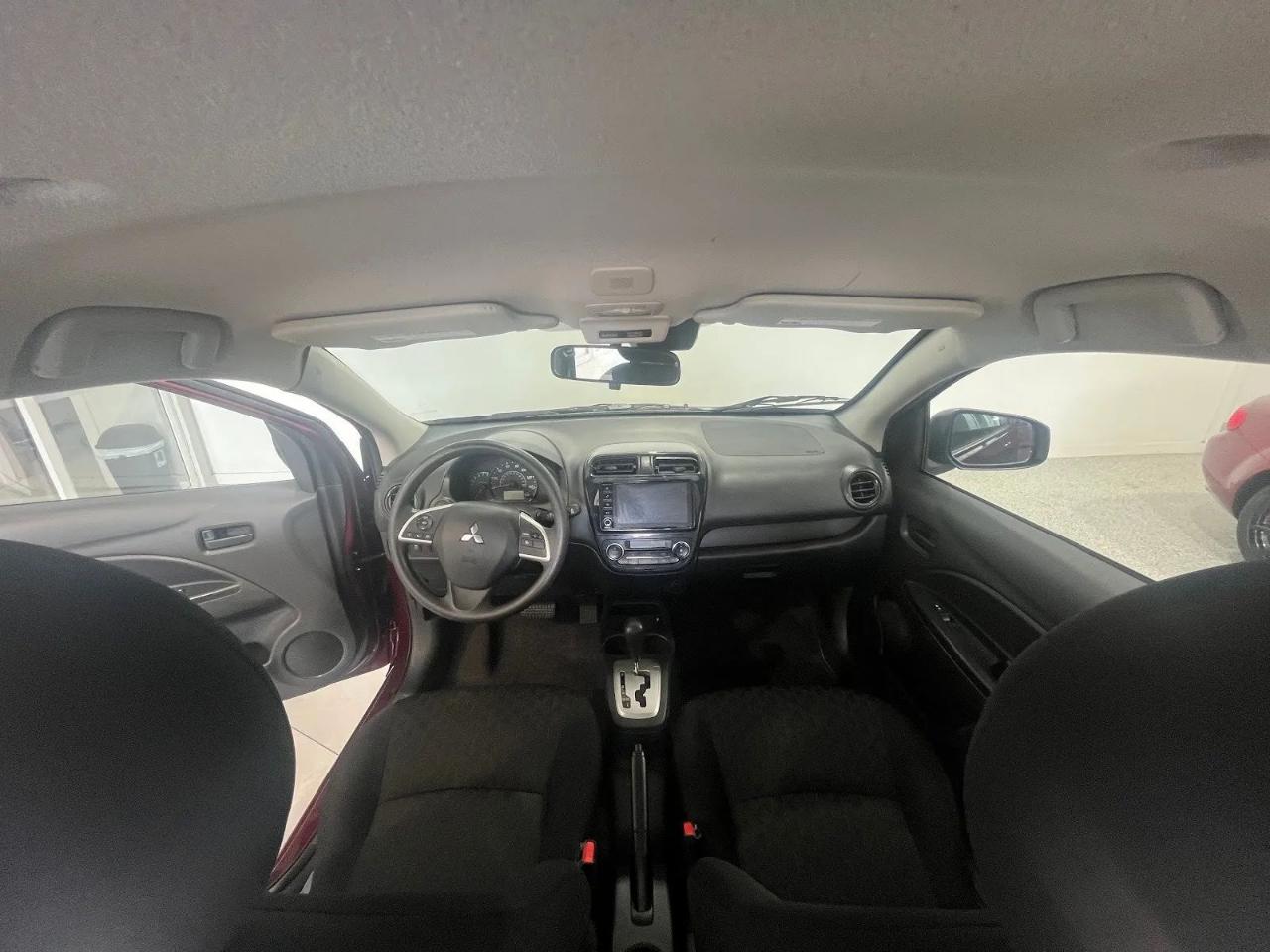 Mitsubishi Mirage ES CVT 2024