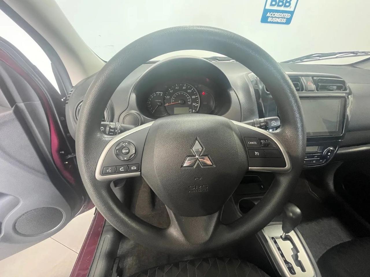 Mitsubishi Mirage ES CVT 2024
