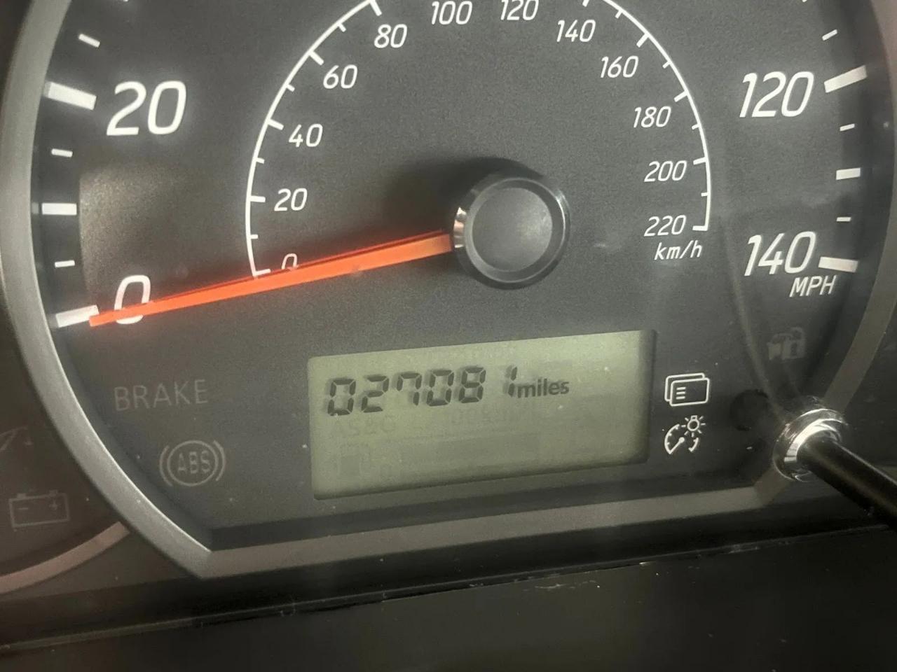 Mitsubishi Mirage ES CVT 2024