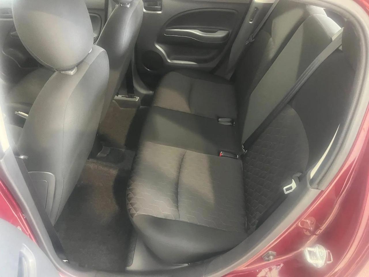 Mitsubishi Mirage ES CVT 2024