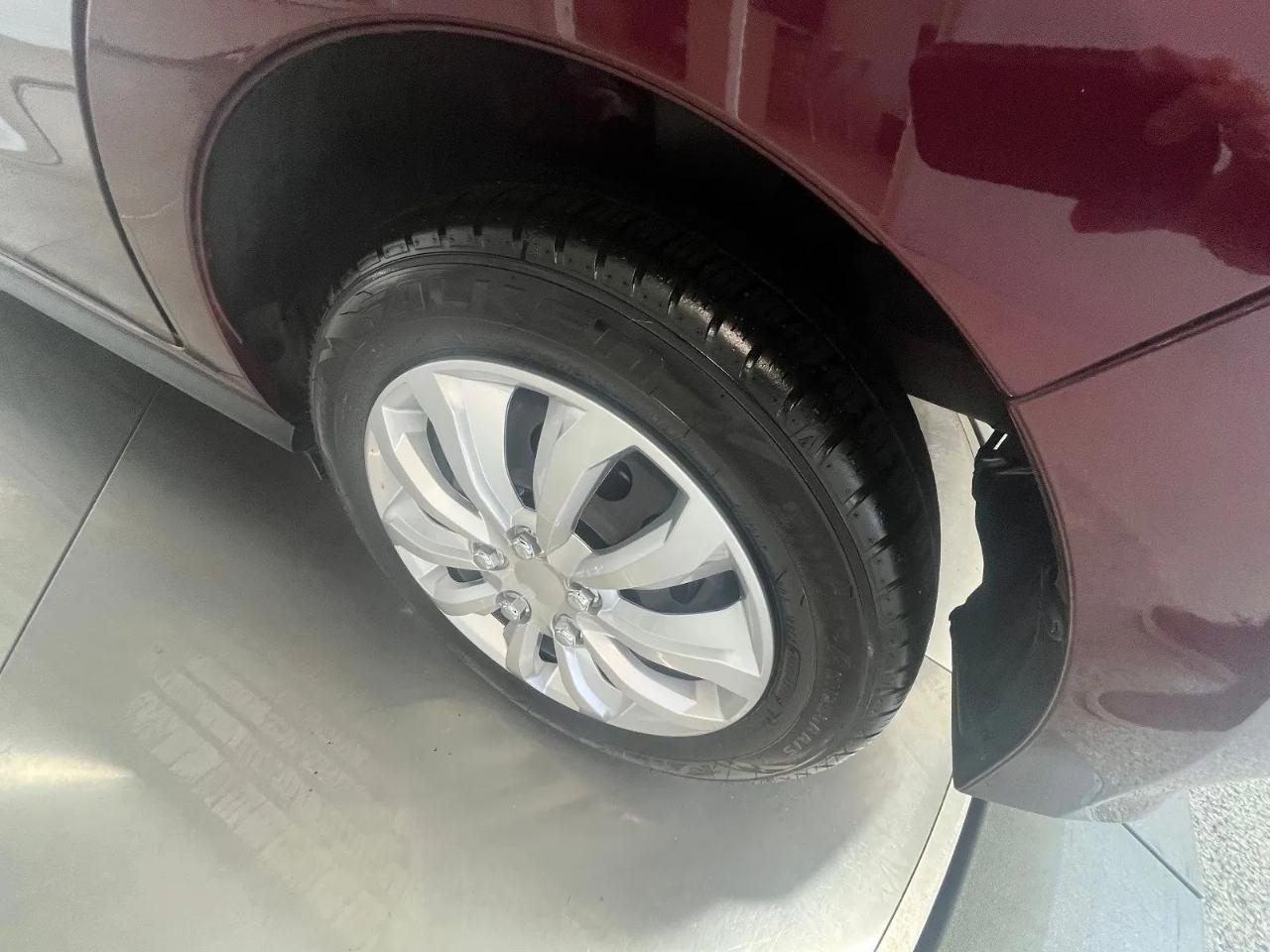Mitsubishi Mirage ES CVT 2024