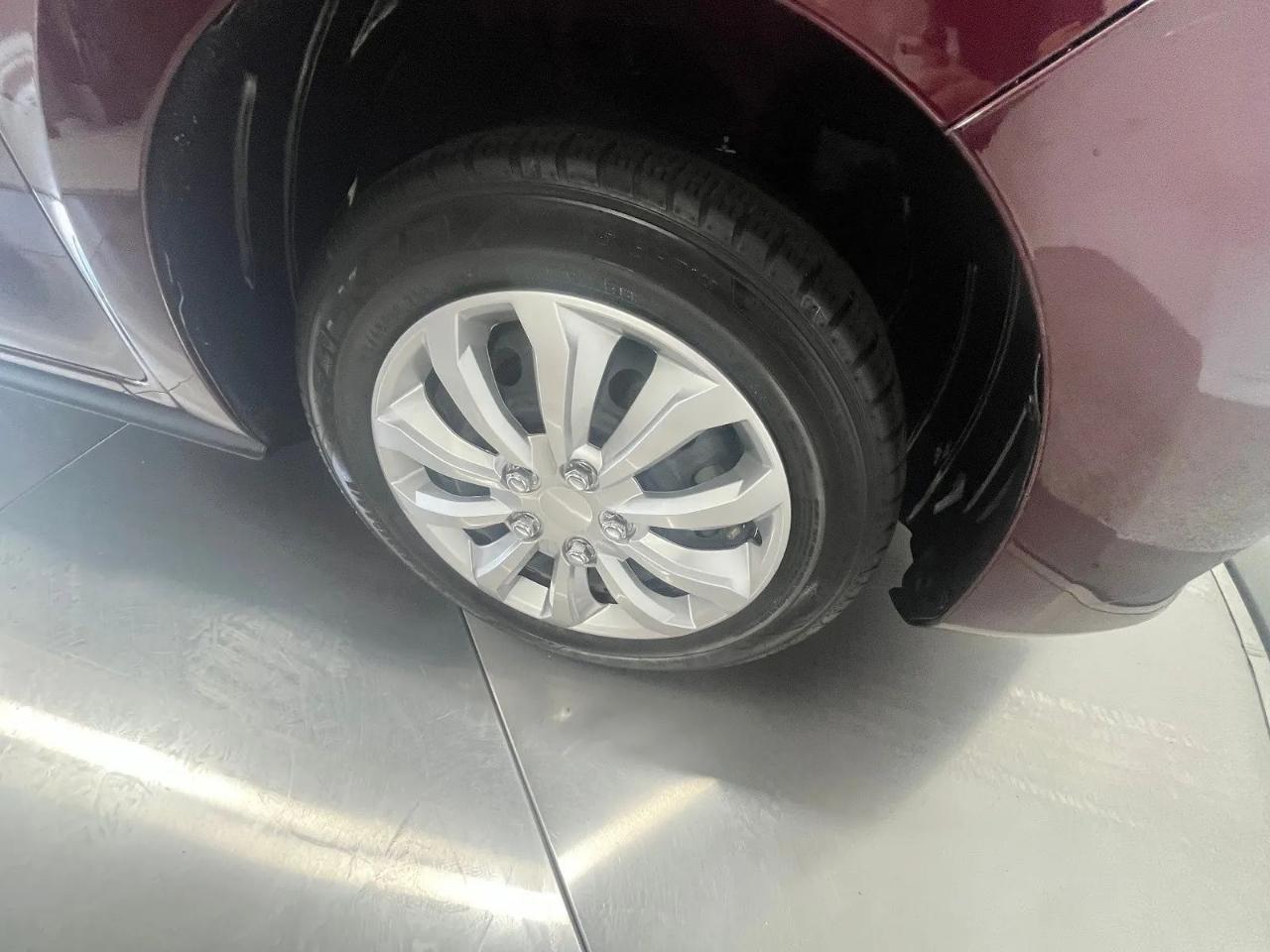 Mitsubishi Mirage ES CVT 2024