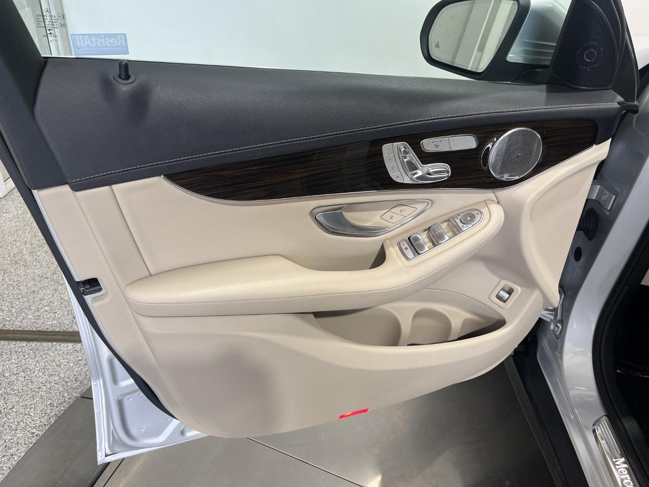 Mercedes-Benz GLC-Class GLC300 4MATIC 2017