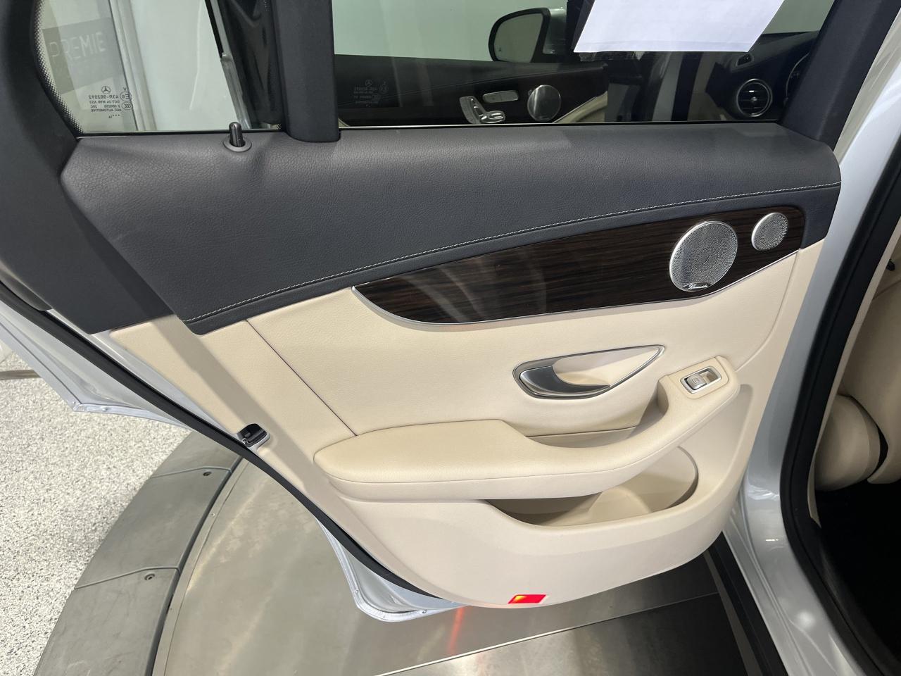 Mercedes-Benz GLC-Class GLC300 4MATIC 2017