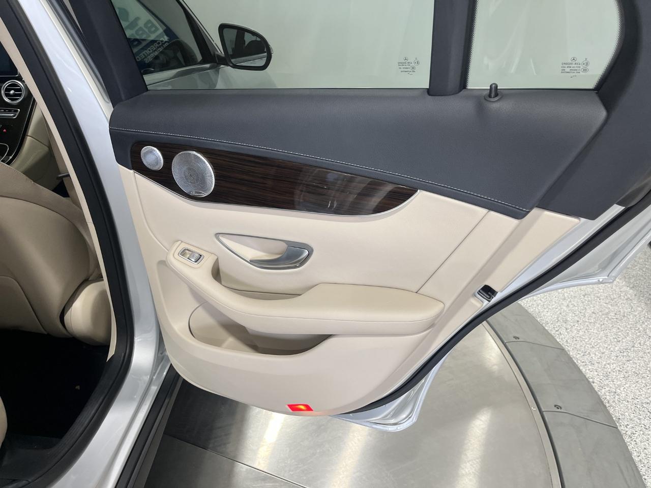 Mercedes-Benz GLC-Class GLC300 4MATIC 2017