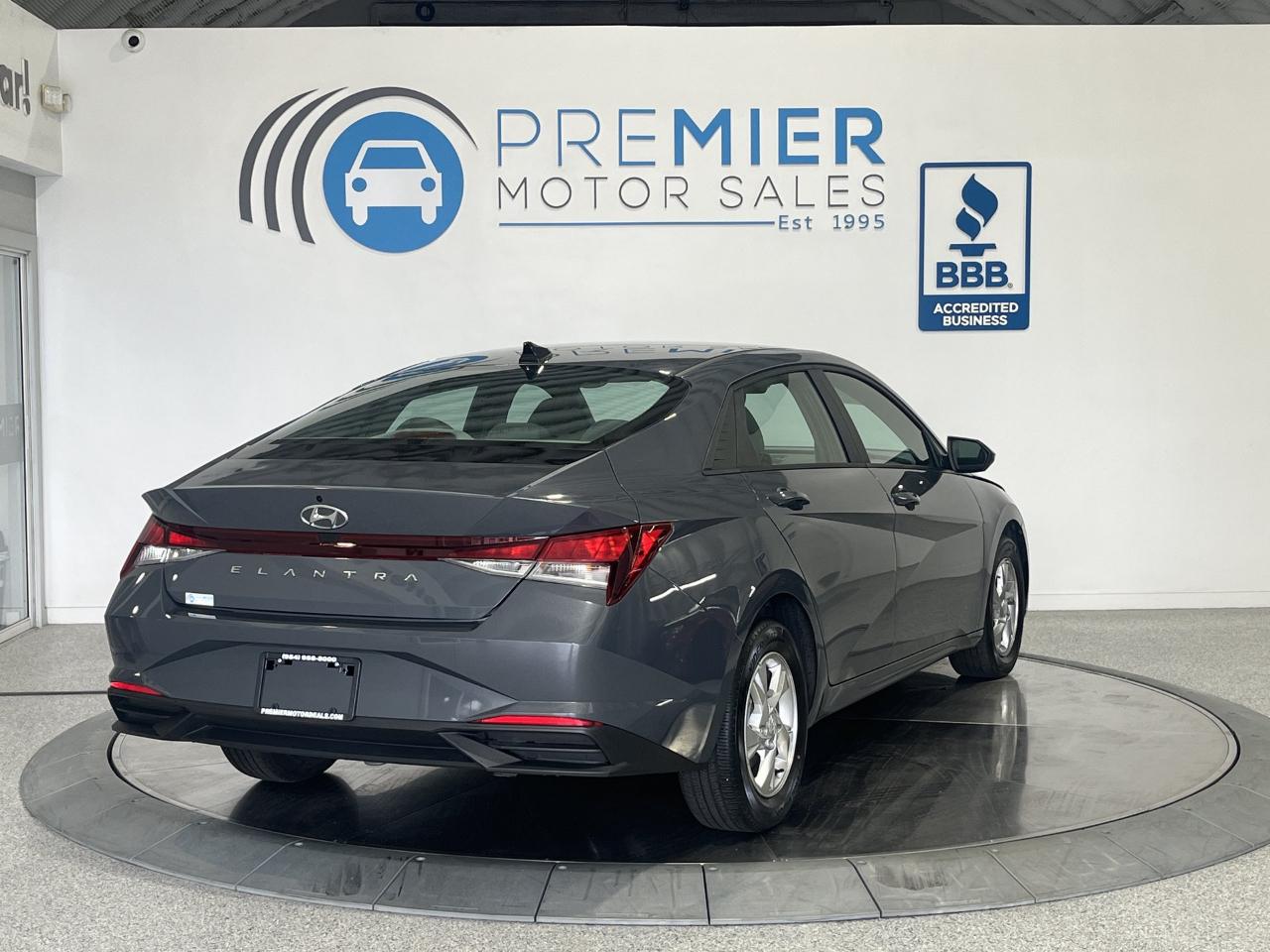 Hyundai Elantra SE 2023