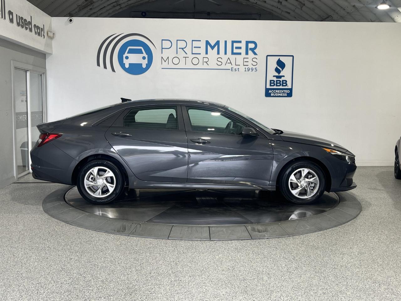 Hyundai Elantra SE 2023