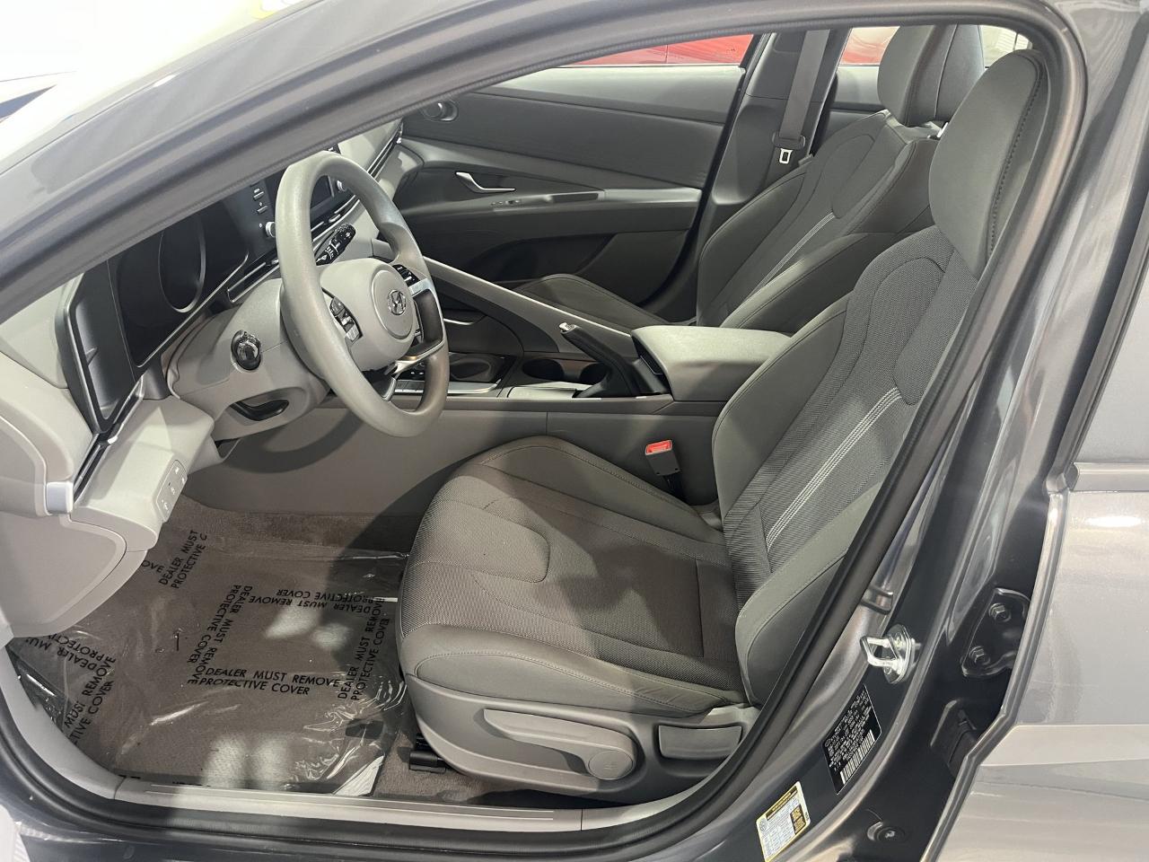 Hyundai Elantra SE 2023