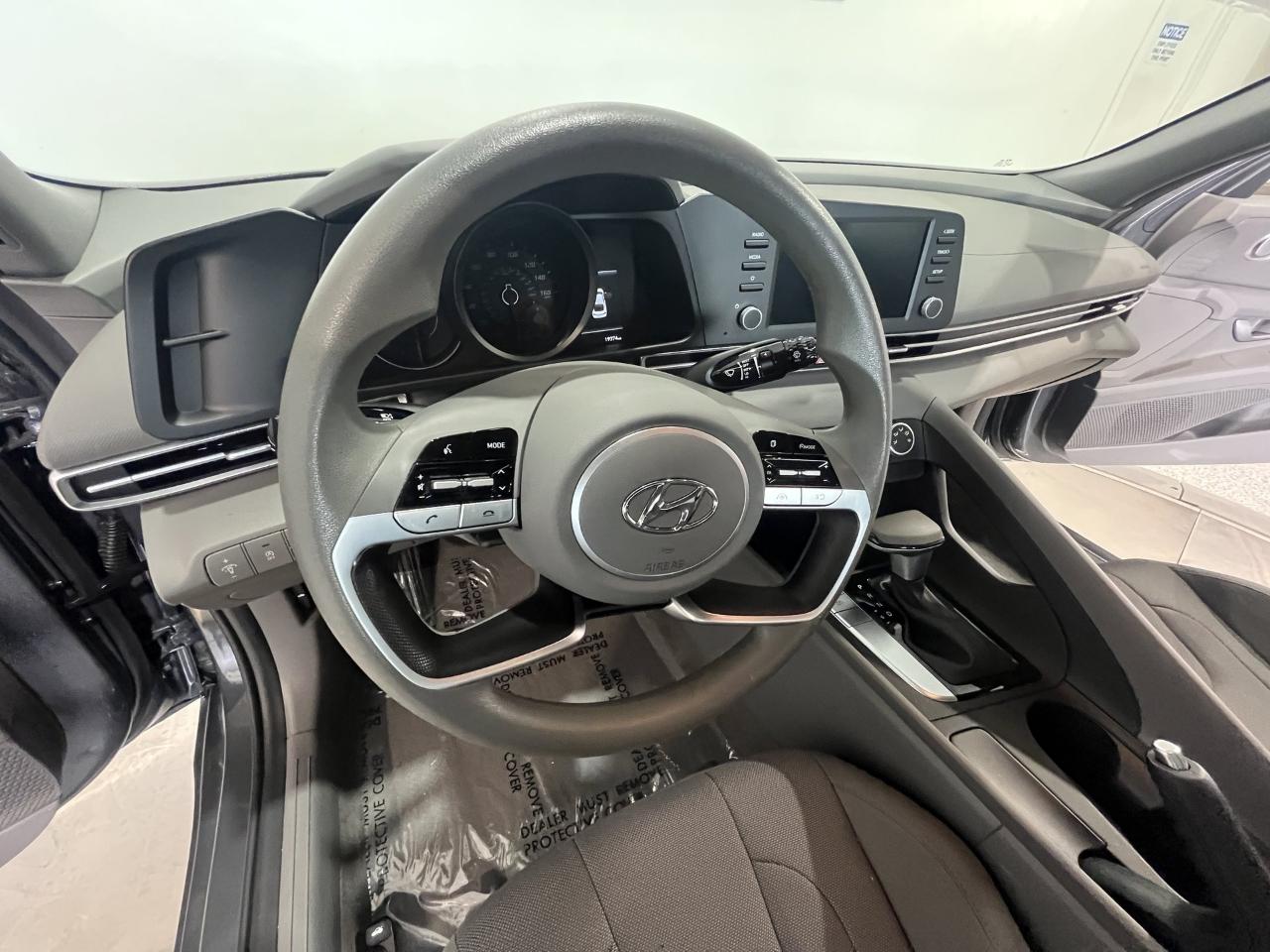 Hyundai Elantra SE 2023