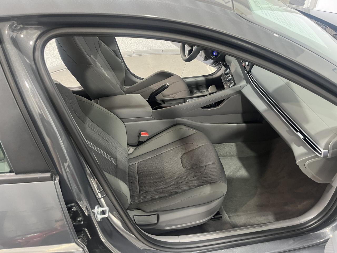 Hyundai Elantra SE 2023