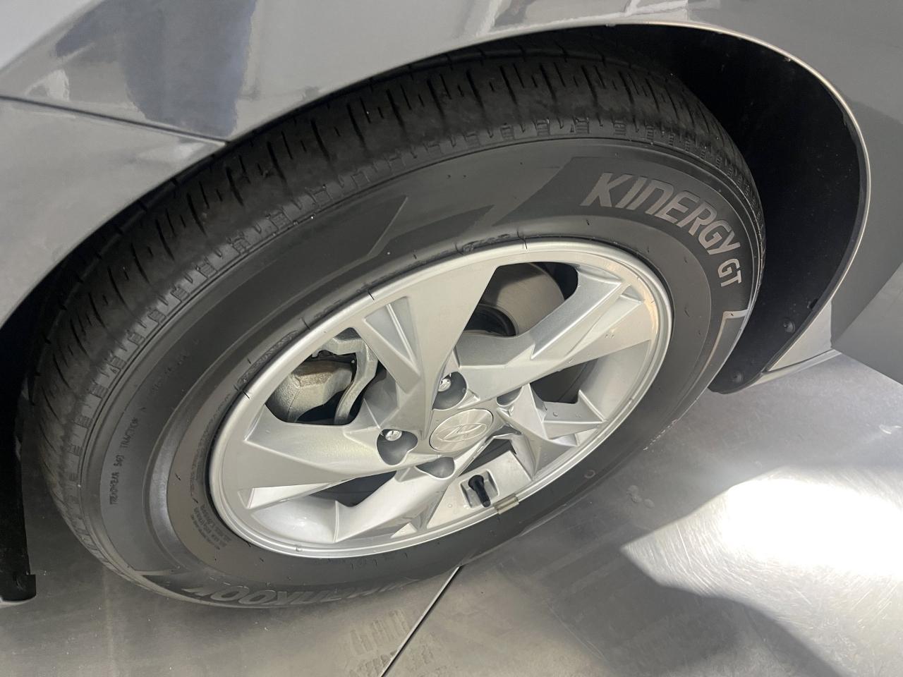 Hyundai Elantra SE 2023