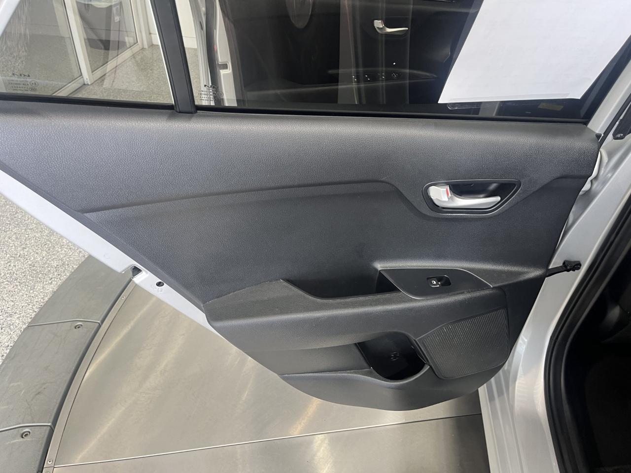 Kia Rio LX 2022
