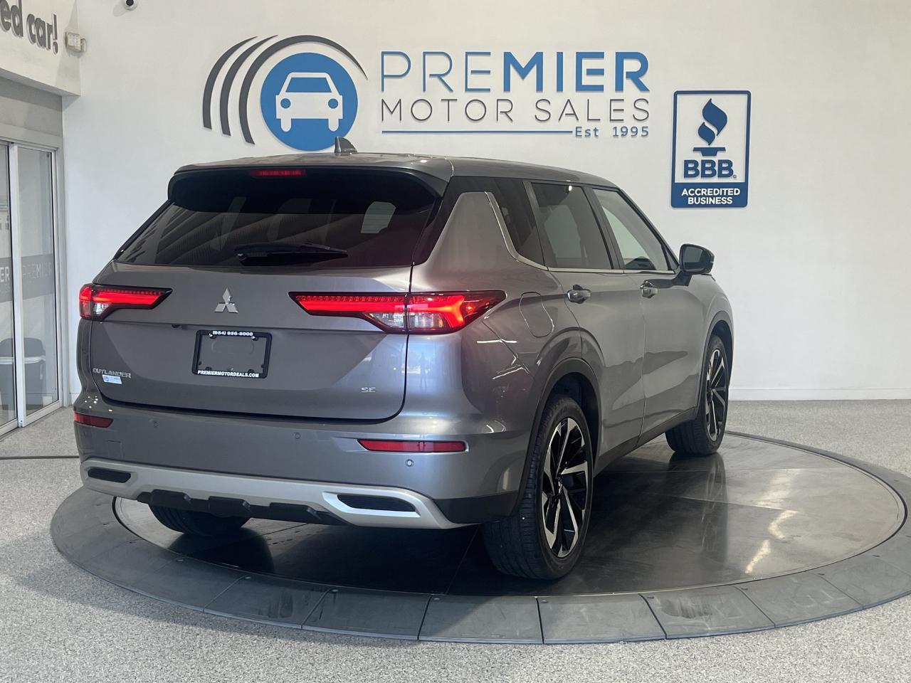 Mitsubishi Outlander SE 2WD 2023