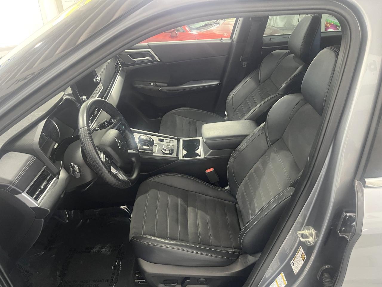 Mitsubishi Outlander SE 2WD 2023
