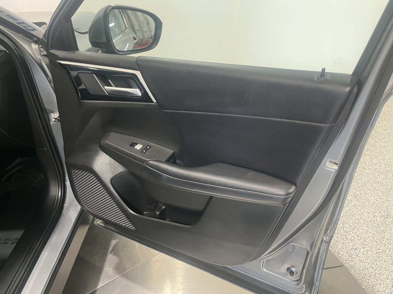 Mitsubishi Outlander SE 2WD 2023