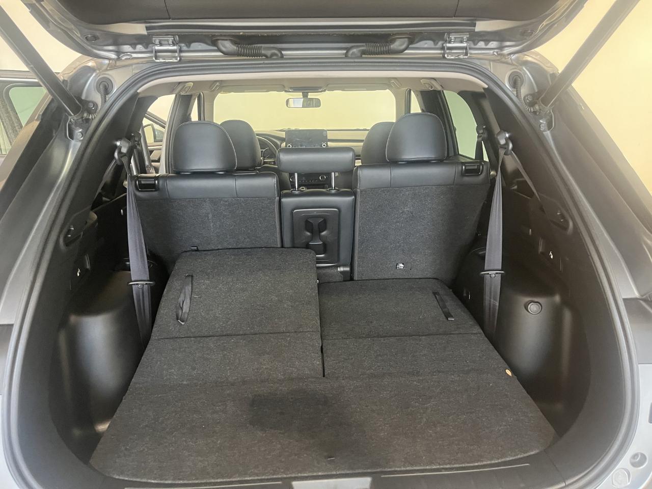 Mitsubishi Outlander SE 2WD 2023
