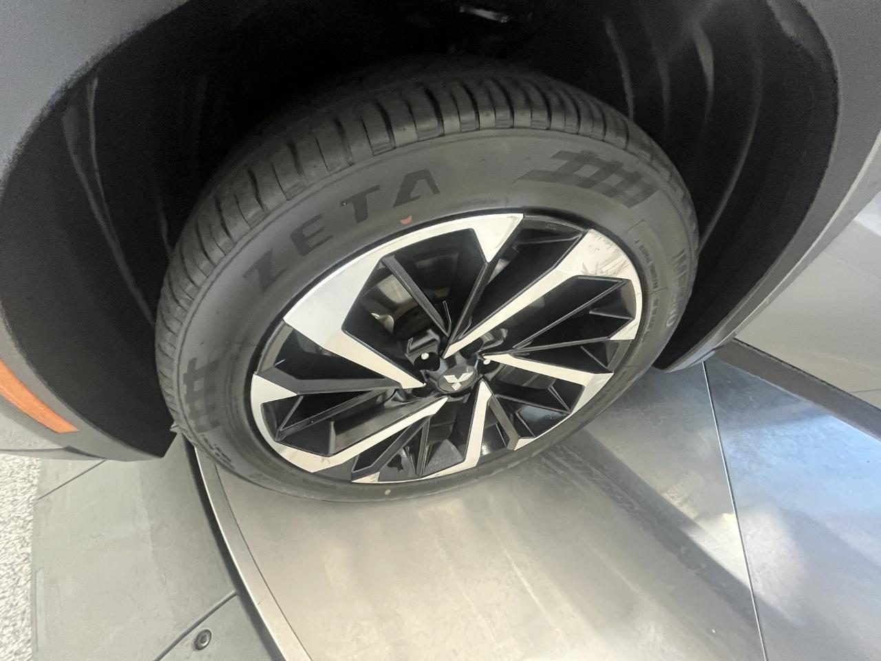Mitsubishi Outlander SE 2WD 2023