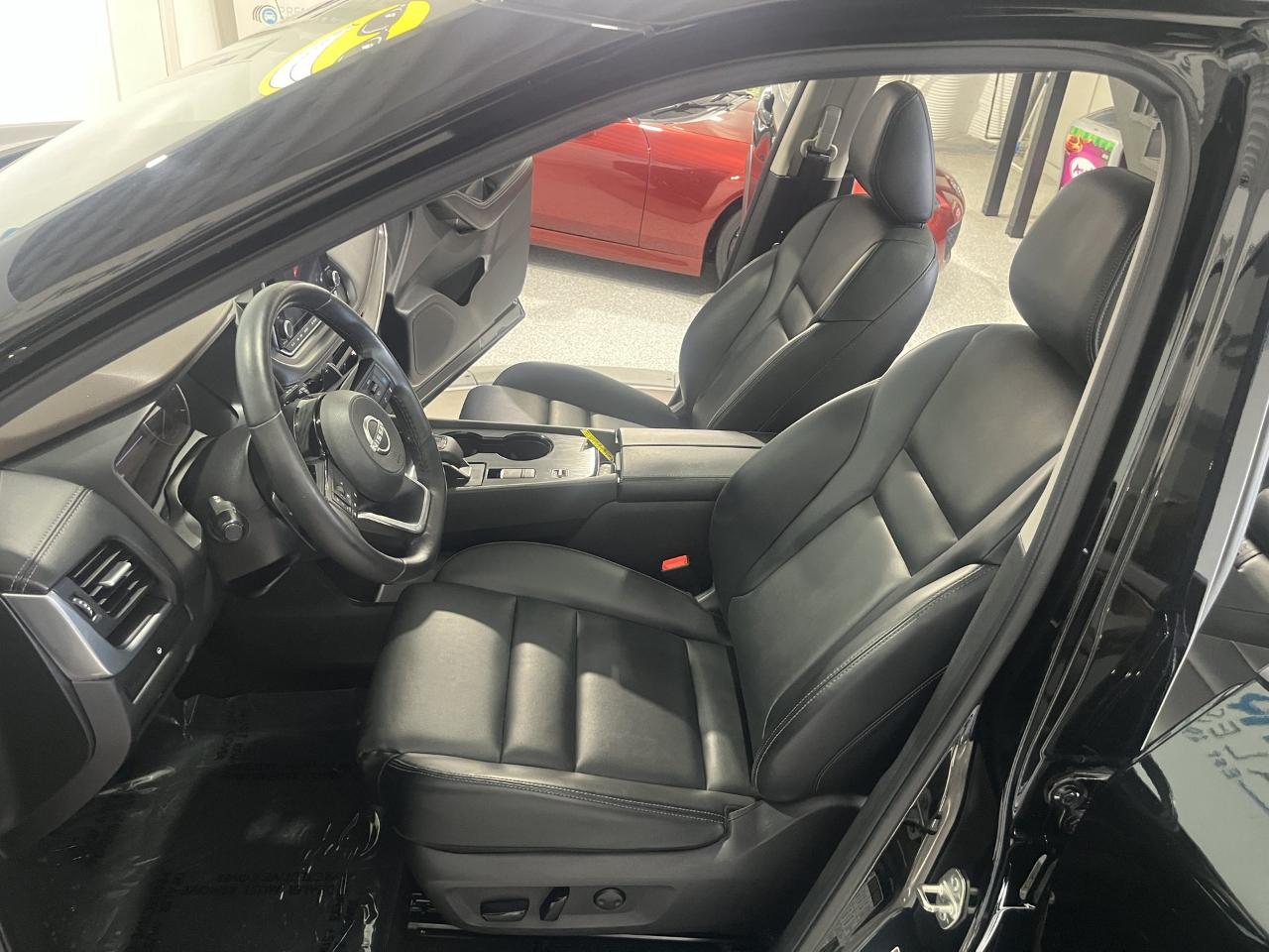 Nissan Rogue SV 2023