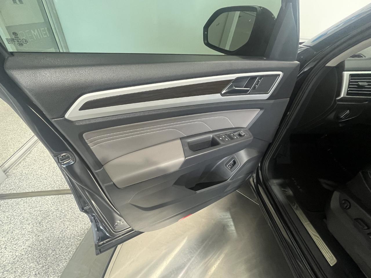 Volkswagen Atlas SE w/Technology 2022
