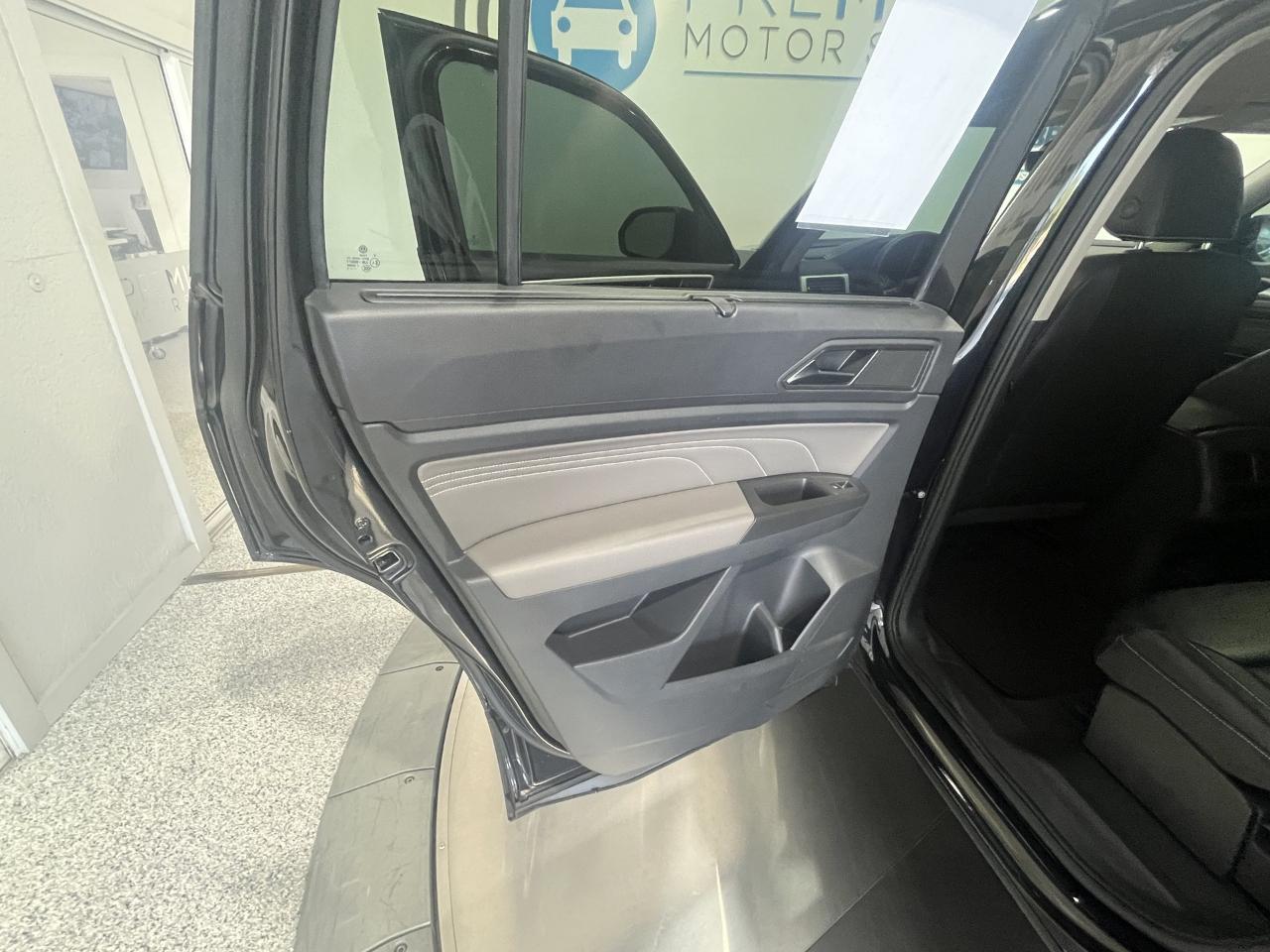 Volkswagen Atlas SE w/Technology 2022