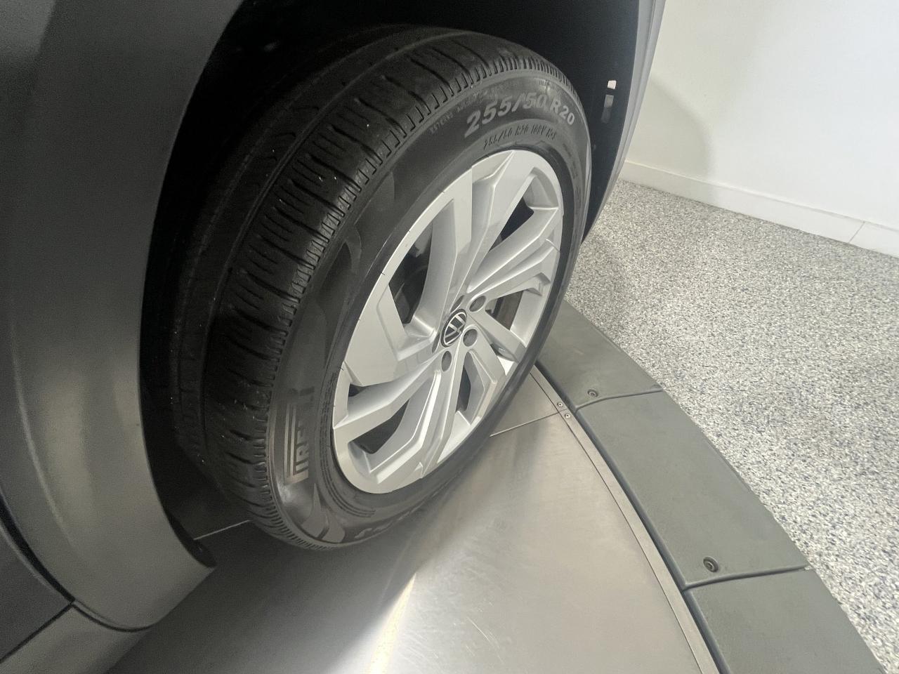 Volkswagen Atlas SE w/Technology 2022